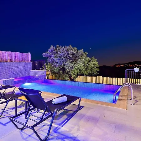 Villa Gokseki 3 Bedroom 4714 Kas